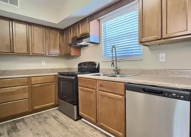 Photo of 2355 W Michigan Ave, Pensacola, FL 32526