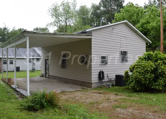 Property at 2927 Walker Ave, Memphis, TN, 38111, 1 bed, 1.5 baths, [object Object]