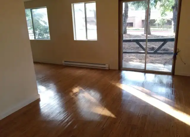 Property at 182 Molly St Unit 3, Glendale, OR, 97442, 2 beds, 1 bath, [object Object]