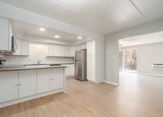 Property at 21 S Waiola Ave, La Grange, IL, 60525, 2 beds, 1 bath, [object Object]