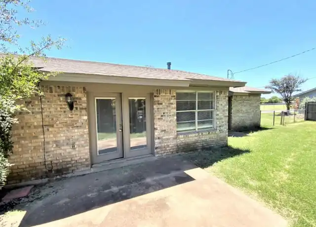 Property at 316 SW Murphy Rd Unit A17, Burleson, TX, 76028, 3 beds, 2 baths, [object Object]