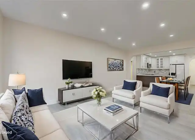 Property at 8380 118th St Unit 3R, Kew Gardens, NY, 11415, 2 beds, 1 bath, [object Object]