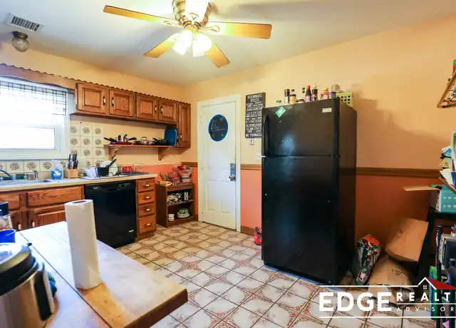 Property at 55 Vernon St, Waltham, MA, 02453, 4 beds, 1 bath, [object Object]