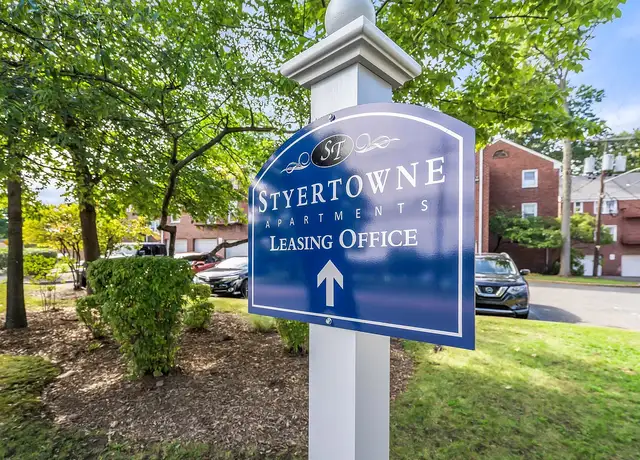Photo of 5 Market St, Clifton, NJ 07012