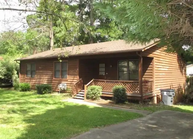 Property at 111 Elfreth Ln, Spring Lake, NC, 28390, 3 beds, 2 baths, [object Object]