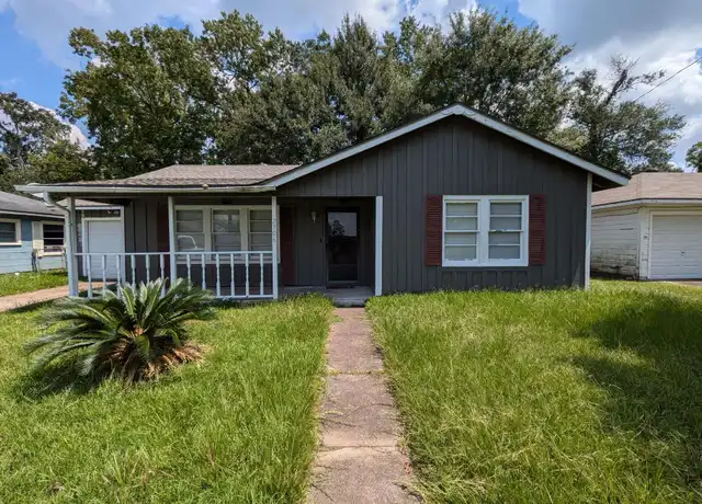 Property at 2306 Butler Dr, Orange, TX, 77630, 3 beds, 1 bath, [object Object]