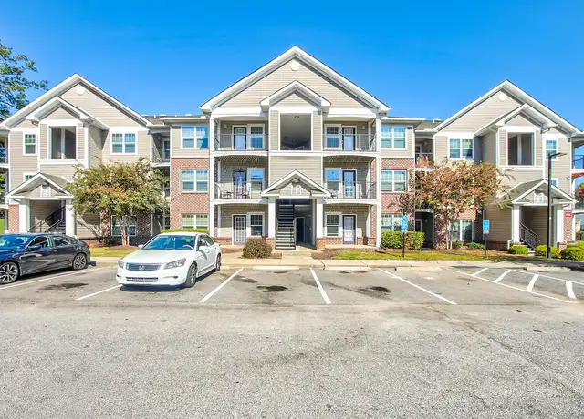 Photo of 2540 Bluffs View Dr, Raleigh, NC 27610