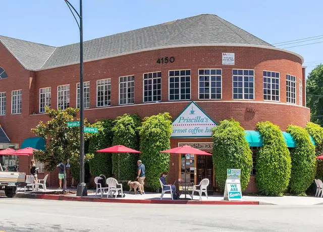 Photo of 230 N Kenwood St, Burbank, CA 91505