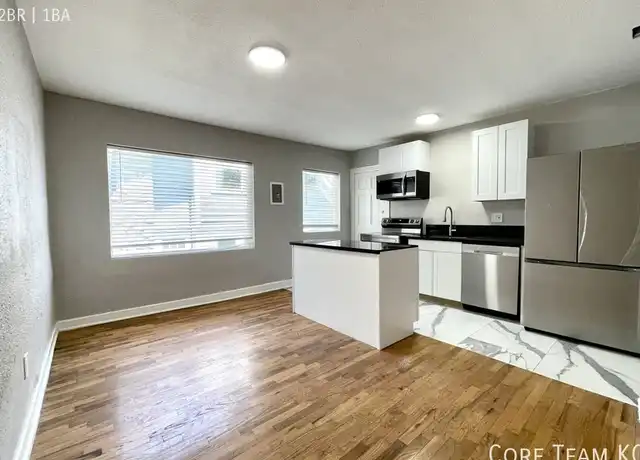 Property at 1114 W 45th St Unit 1114-2, Kansas City, MO, 64111, 2 beds, 1 bath, [object Object]