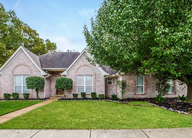 Property at 11773 Village Center St, Arlington, TN, 38002, 3 beds, 2 baths, [object Object]