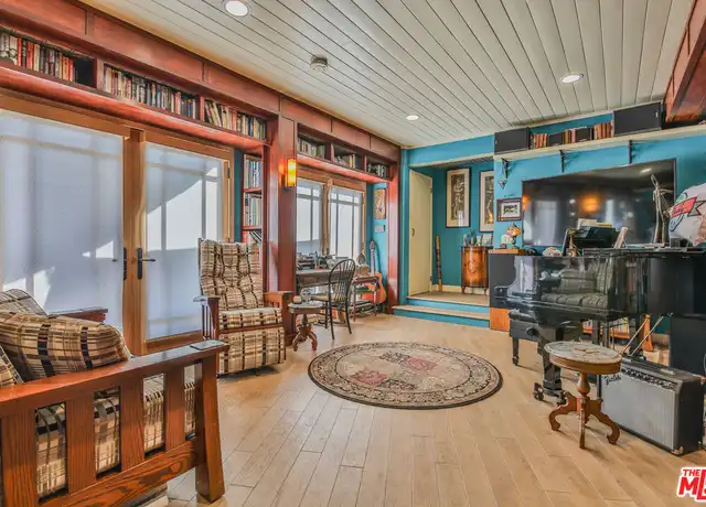 Property at 4174 Madison Ave, Culver City, CA, 90232, 5 beds, 2 baths, [object Object]
