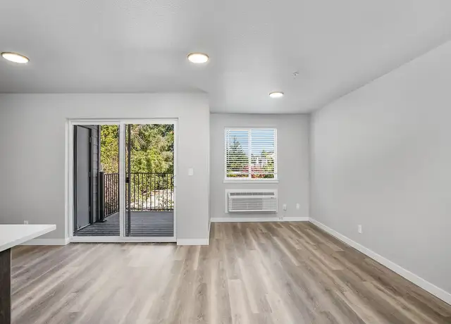 Photo of 4370 Fisher Rd NE, Salem, OR 97305