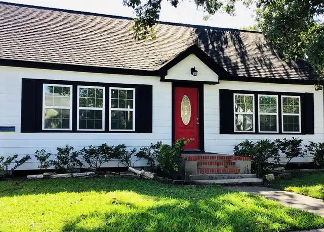Property at 5530 Truett St, Houston, TX, 77023, 2 beds, 1 bath, [object Object]