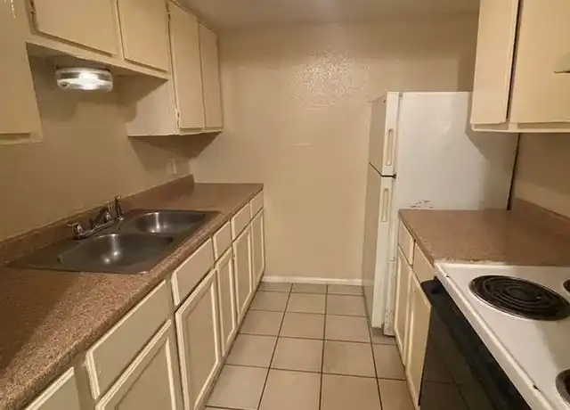 Property at 3302 Up River Rd Unit 21, Corpus Christi, TX, 78408, 2 beds, 1 bath, [object Object]