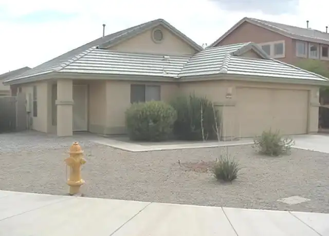 Property at 8005 W Lumbee St, Phoenix, AZ, 85043, 3 beds, 2 baths, [object Object]