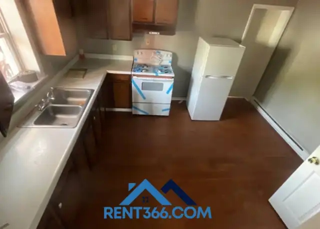 Property at 101 N George St Unit 2, Pottsville, PA, 17901, 1 bed, 1 bath, [object Object]