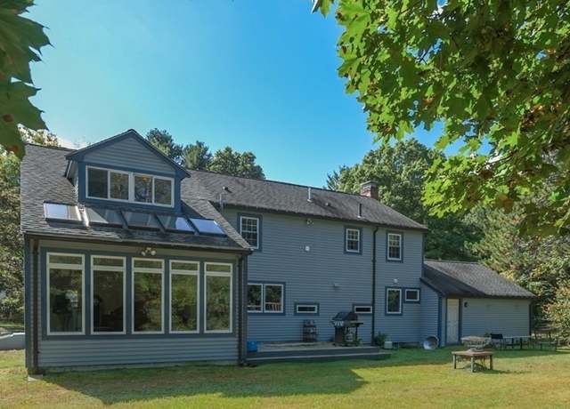 Photo of 73 Oxbow Rd, Wayland, MA 01778