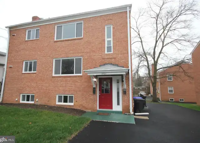 Property at 1901 N Quebec St Unit LOWER UNIT, Arlington, VA, 22207, 1 bed, 1 bath, [object Object]