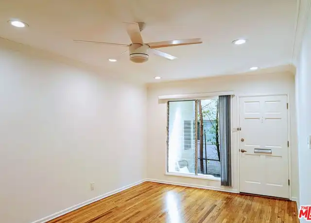 Property at 827 Lincoln Blvd Unit D, Santa Monica, CA, 90403, 1 bed, 1 bath, [object Object]