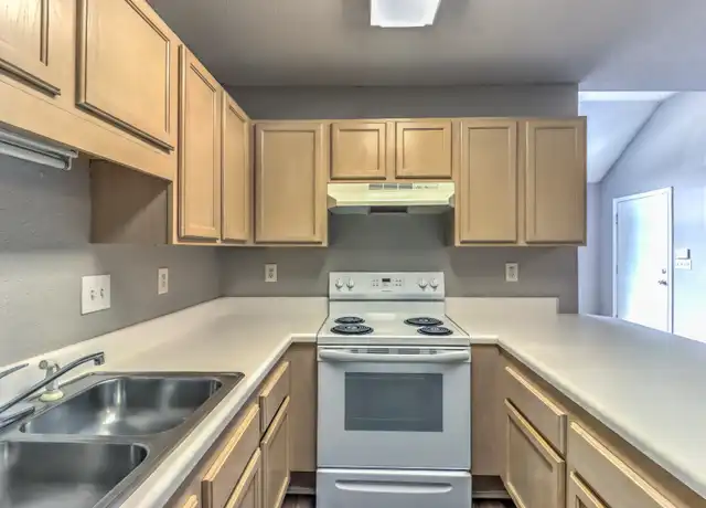 Property at Balfour West Apartments - 3416 Balfour E, Durham, NC, 27713, 2 beds, 2.5 baths, [object Object]