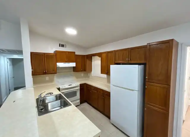 Property at 417 SW 25th Ter, Fort Lauderdale, FL, 33312, 2 beds, 2 baths, [object Object]
