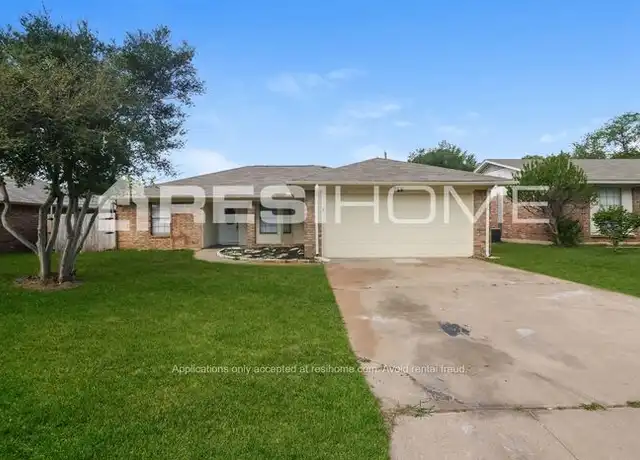 Property at 749 Hampshire Dr, Burleson, TX, 76028, 3 beds, 2 baths, [object Object]