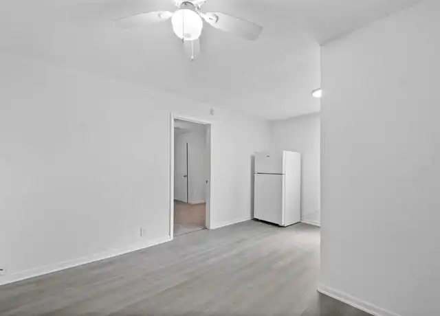 Property at 806 E Emily Ave Unit 3, Wharton, TX, 77488, 1 bed, 1 bath, [object Object]