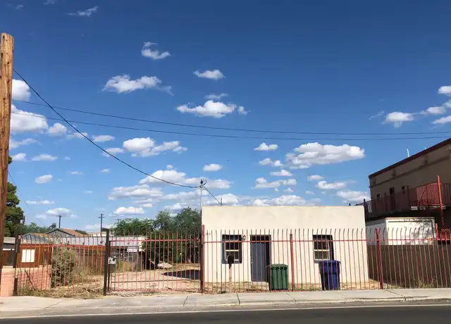 Property at 2813 S 12th Ave, Tucson, AZ, 85713, 2 beds, 1 bath, [object Object]