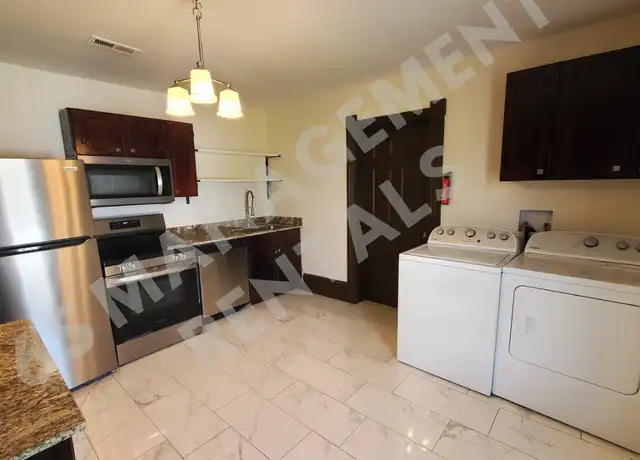 Property at 924 Hill St Unit 2, Bristol, TN, 37620, 2 beds, 1 bath, [object Object]