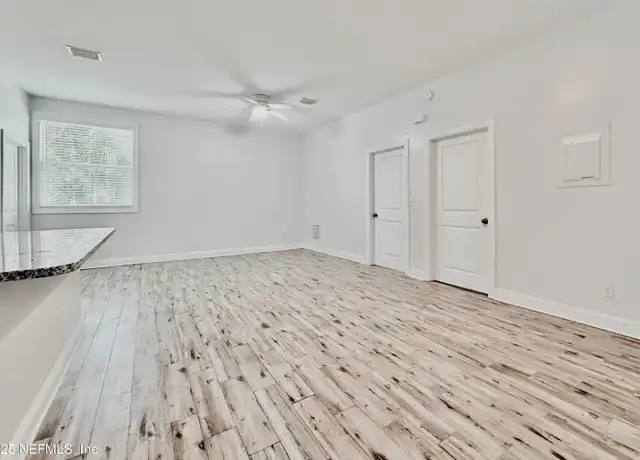 Property at 930 Lasalle St, Jacksonville, FL, 32207, 2 beds, 1 bath, [object Object]