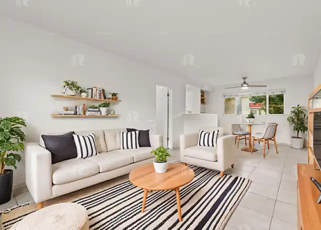 Property at 4838 Hazeltine Ave #05, Sherman Oaks, CA, 91423, 1 bed, 1 bath, [object Object]