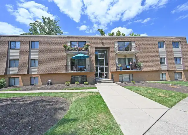 Property at 6584 Hearne Rd, Cincinnati, OH, 45248, 2 beds, 1.5 baths, [object Object]