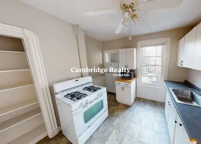 Property at 568 Green St Unit 3T, Cambridge, MA, 02139, 2 beds, 1 bath, [object Object]