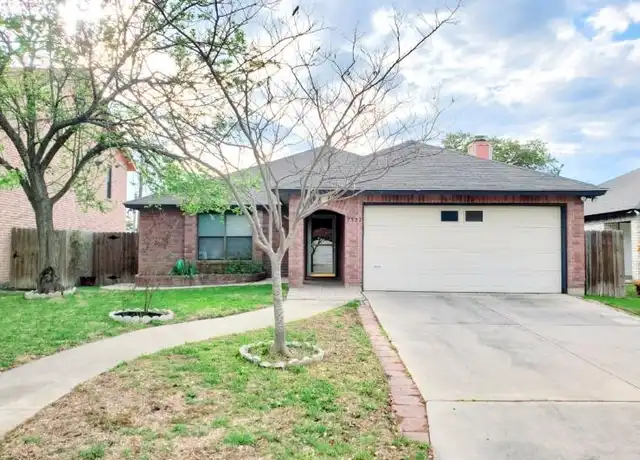 Property at 7327 Arbeth Pl, San Antonio, TX, 78250, 3 beds, 2 baths, [object Object]