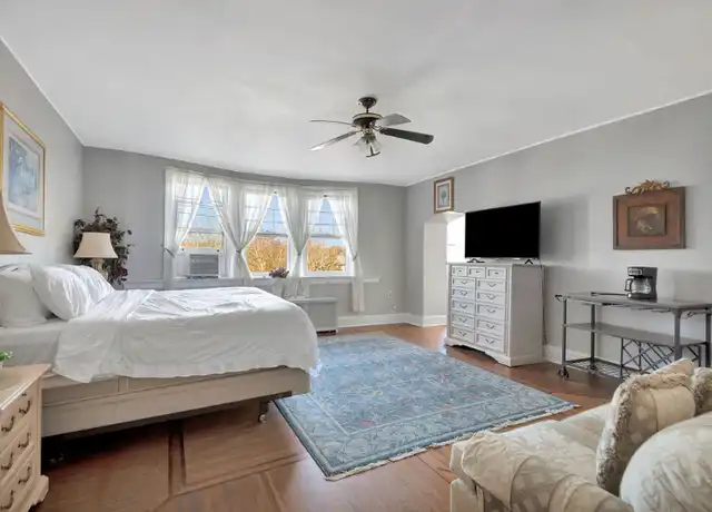 Property at 217 Loraine Ave, Cincinnati, OH, 45220, 1 bed, 1 bath, [object Object]