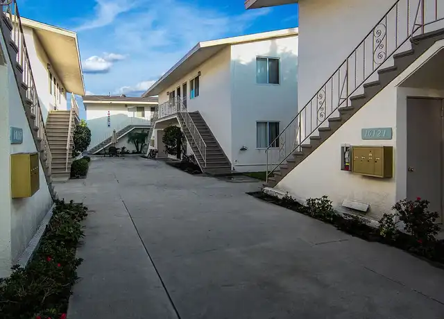 Property at Ponderosa Apartments - 10129 Foster Rd, Downey, CA, 90242, 2 beds, 1 bath, [object Object]