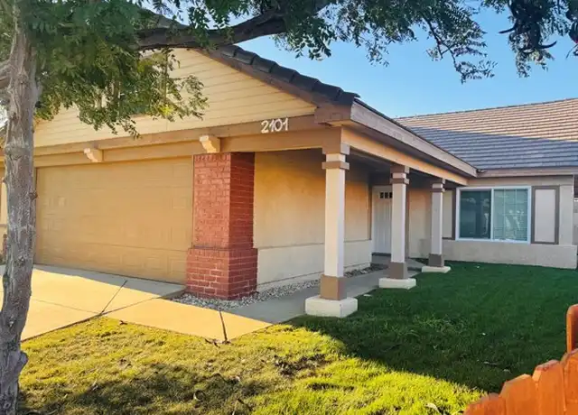 Property at 2101 Thomas Dr, Lancaster, CA, 93535, 5 beds, 2 baths, [object Object]