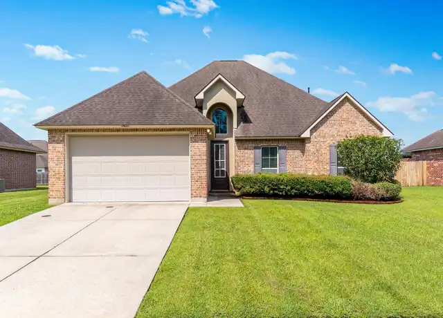 Property at 17634 Hoods Ridge Dr, Prairieville, LA, 70769, 3 beds, 2 baths, [object Object]