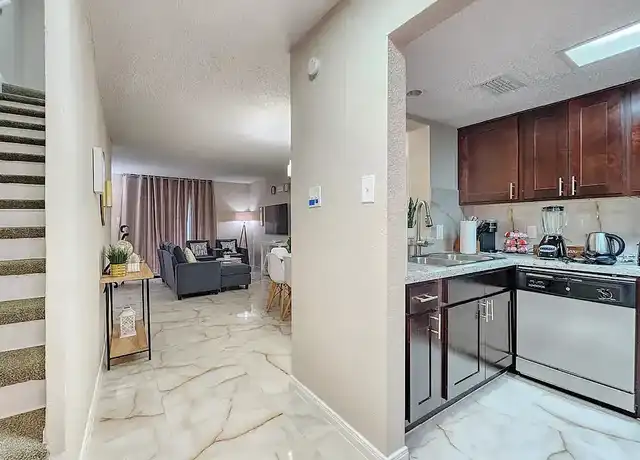 Property at Star Braeswood Apartments - 4055 S Braeswood Blvd, Houston, TX, 77025, 1-2 bed, 1-2 bath, [object Object]