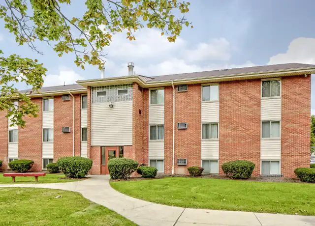 Property at Oakwood Park Apartments - 1885 E 42nd St, Lorain, OH, 44055, 2 beds, 1 bath, [object Object]