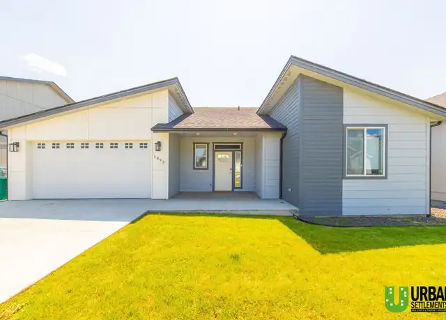 Property at 1893 W Lavender Ave, Spokane, WA, 99208, 3 beds, 2 baths, [object Object]