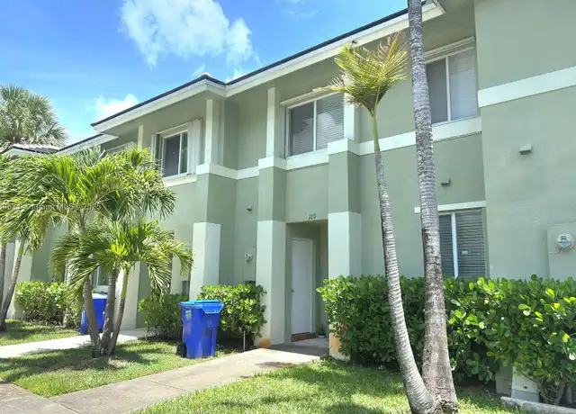 Property at 109 Hidden Court Rd Unit A5, Hollywood, FL, 33023, 2 beds, 2.5 baths, [object Object]