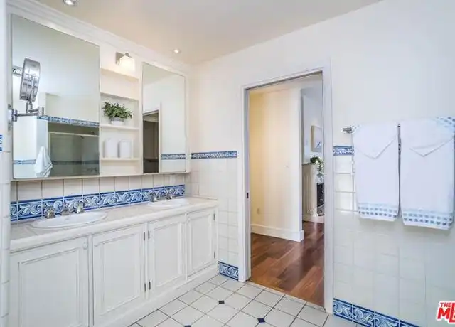Property at 941 N Norman Pl, Los Angeles, CA, 90049, 5 beds, 6 baths, [object Object]