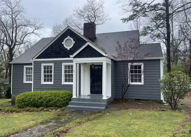 Property at 911 Cherokee Ln, Signal Mountain, TN, 37377, 3 beds, 2 baths, [object Object]