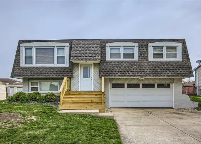 Property at 7720 Bristol Ln, Tinley Park, IL, 60477, 4 beds, 2 baths, [object Object]