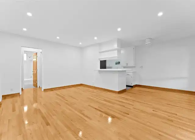 Property at 1739 Washington Way Unit 02, Venice, CA, 90291, 1 bed, 1 bath, [object Object]
