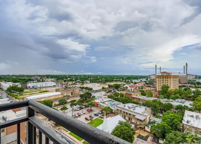 Property at 215 Center St Apt 1, San Antonio, TX, 78202, 1 bed, 1 bath, [object Object]