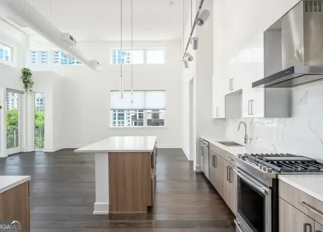 Property at 775 Juniper St NE #605, Atlanta, GA, 30308, 2 beds, 2 baths, [object Object]
