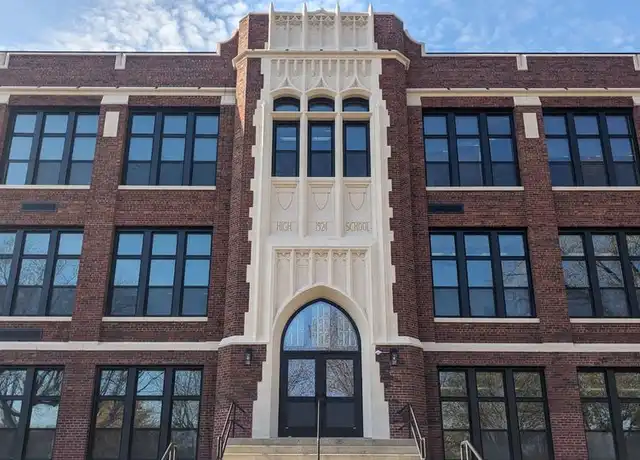 Property at 200 Dayton St Unit 2 bed + den / 1 bath, Mayville, WI, 53050, 3 beds, 1 bath, [object Object]