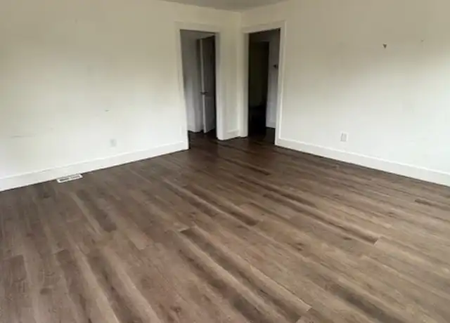 Property at 442 Irby St, Woodruff, SC, 29388, 2 beds, 1 bath, [object Object]